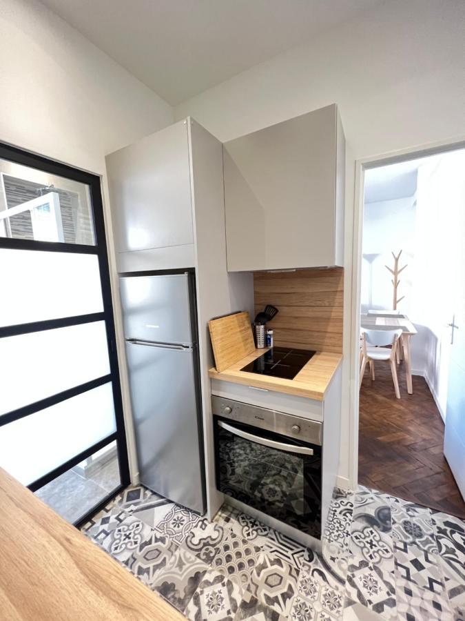 Loena Centre: Renovated 2-room Near Croisette Apartment *