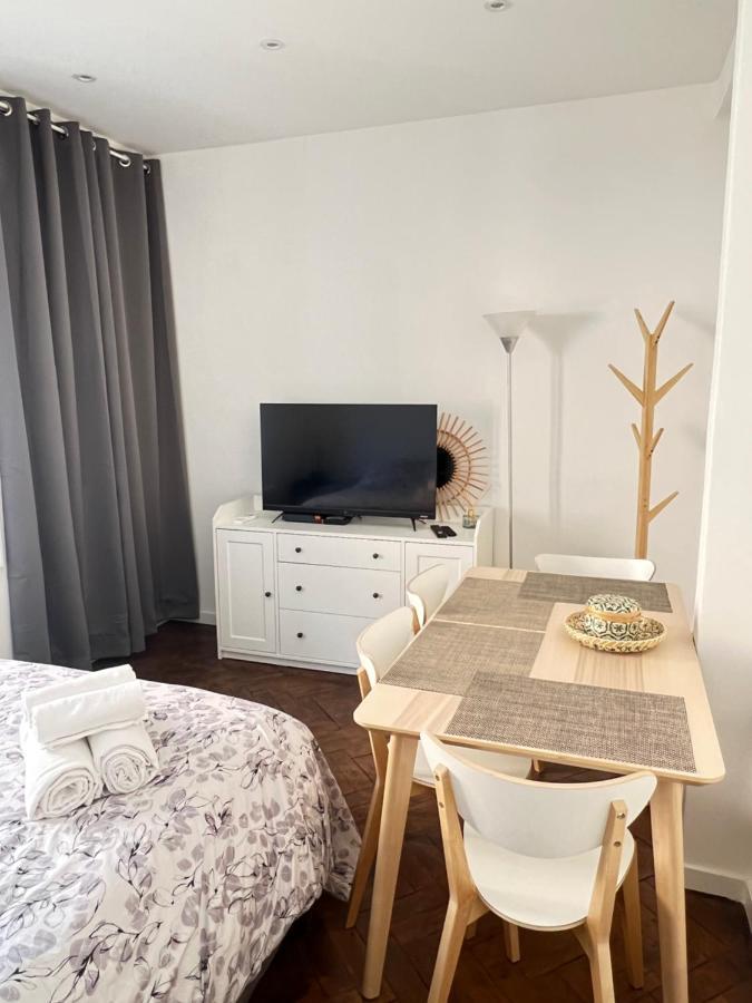 Loena Centre: Renovated 2-room Near Croisette