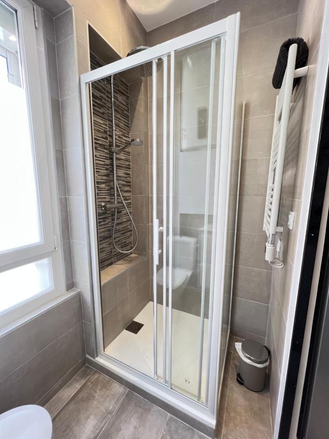 Loena Centre: Renovated 2-room Near Croisette