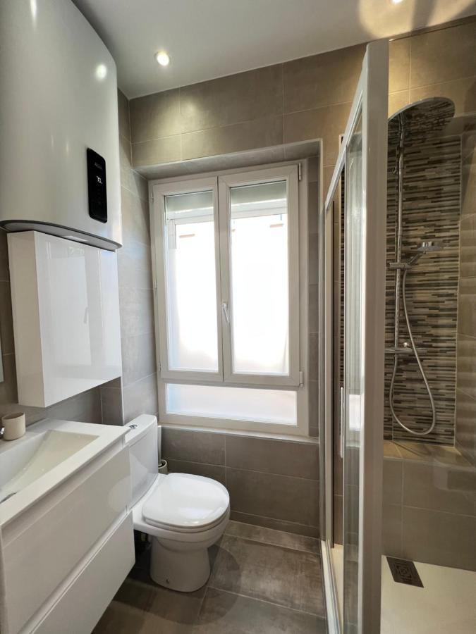 Loena Centre: Renovated 2-room Near Croisette *